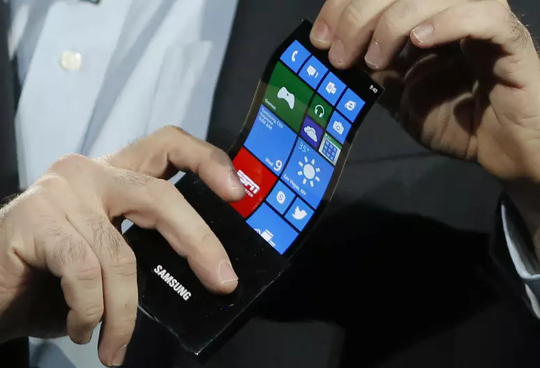 Samsung Revela Tela Inquebrável e Flexível para Smartphones do Futuro